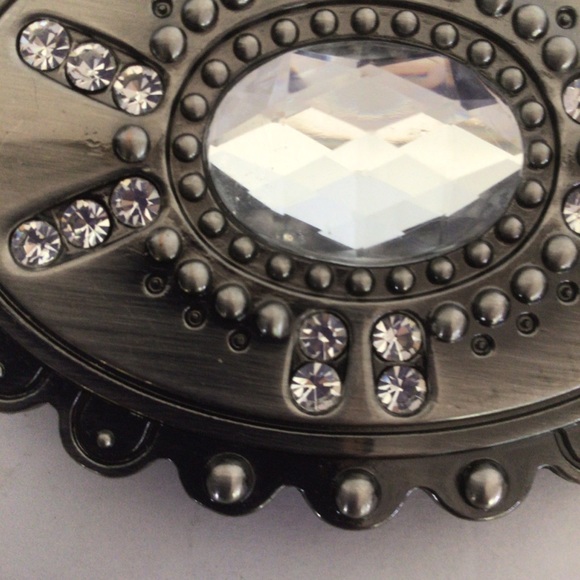 PETER NYGARD VINTAGE CRYSTAL AND SILVER BELT BUCKLE - Picture 5 of 6